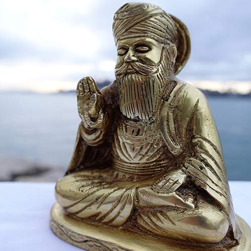 Indian handicraft Rare brass statue of Shri Guru Nanak Dev jee Indian Handicraft items online