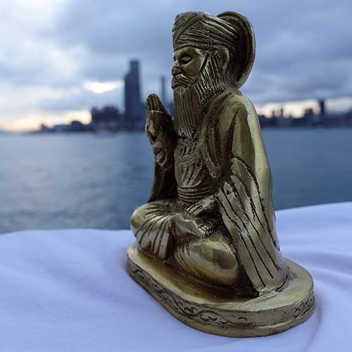 Indian handicraft Rare brass statue of Shri Guru Nanak Dev jee Indian Handicraft items online