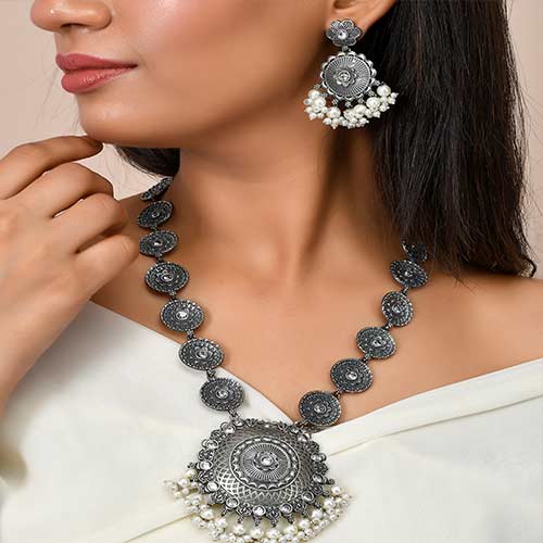 Oxidized Silver Plated White Pearls Brass Necklace Set Jewellery online singapore
