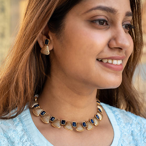Gold plated Brass Choker Neckpiece with a pair of matching Jhumka earrings Affordable jewellery singapore